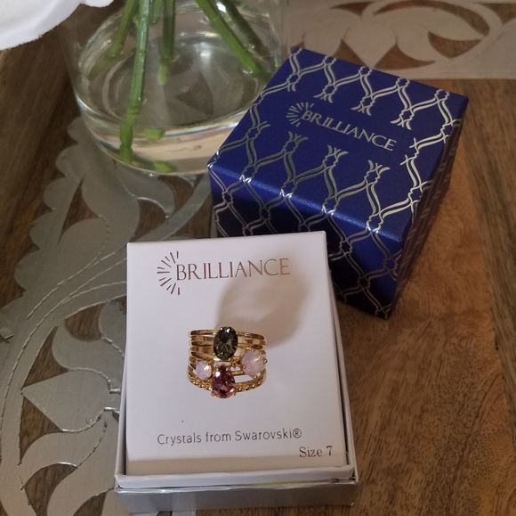 Swarovski Brilliance MultiStone Ring NWT - Picture 7 of 10